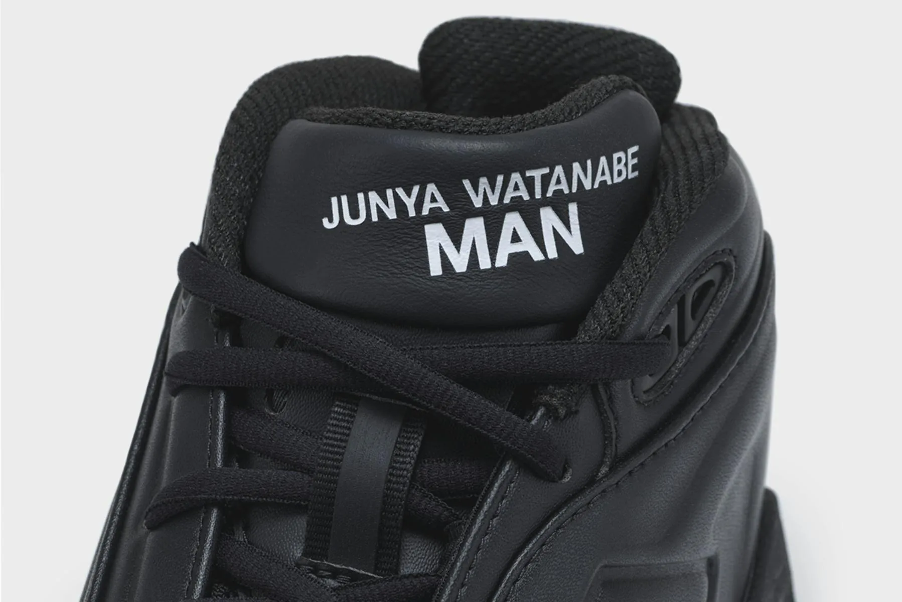 Junya Watanabe MAN и New Balance представили коллаборацию на базе P400