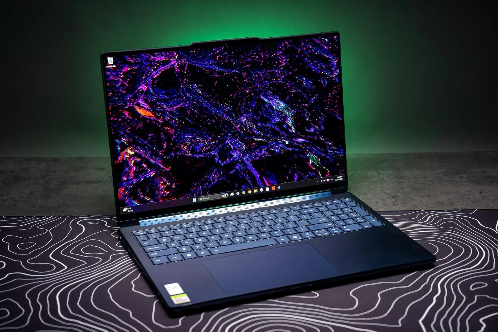Новый ноутбук Lenovo Yoga на базе RTX Spark натолкнул на мысли о сенсорном MacBook