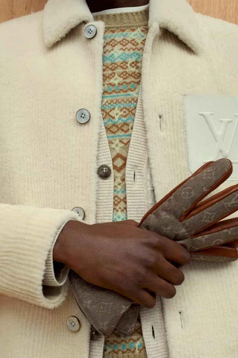 Иллюстрация к материалу «Louis Vuitton представил горнолыжную коллекцию 2027 года». Фото: Hypebeast.
