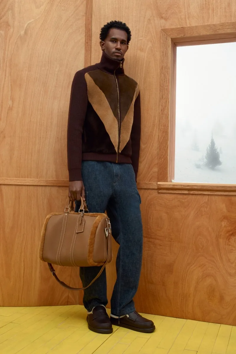 Иллюстрация к материалу «Louis Vuitton представил горнолыжную коллекцию 2027 года». Фото: Hypebeast.