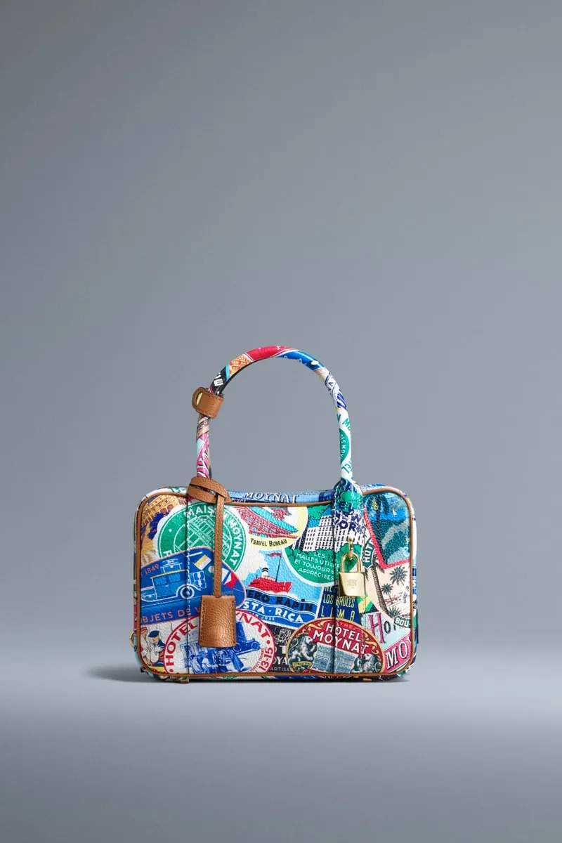 Иллюстрация к материалу «Moynat выпустил коллекцию Hotel Moynat со стилистами Bad Bunny». Фото: Hypebeast.