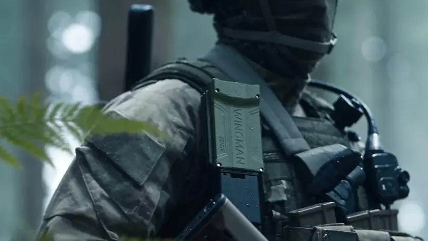 MyDefence представила носимый ИИ-детектор дронов Wingman Edge