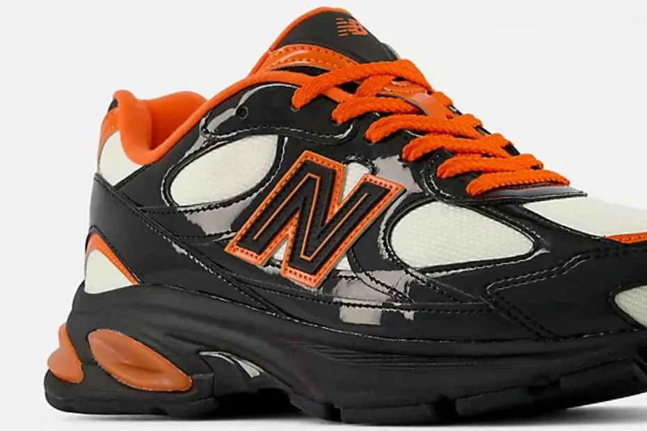 New Balance представила кроссовки 2010 в тематическом исполнении Halloween