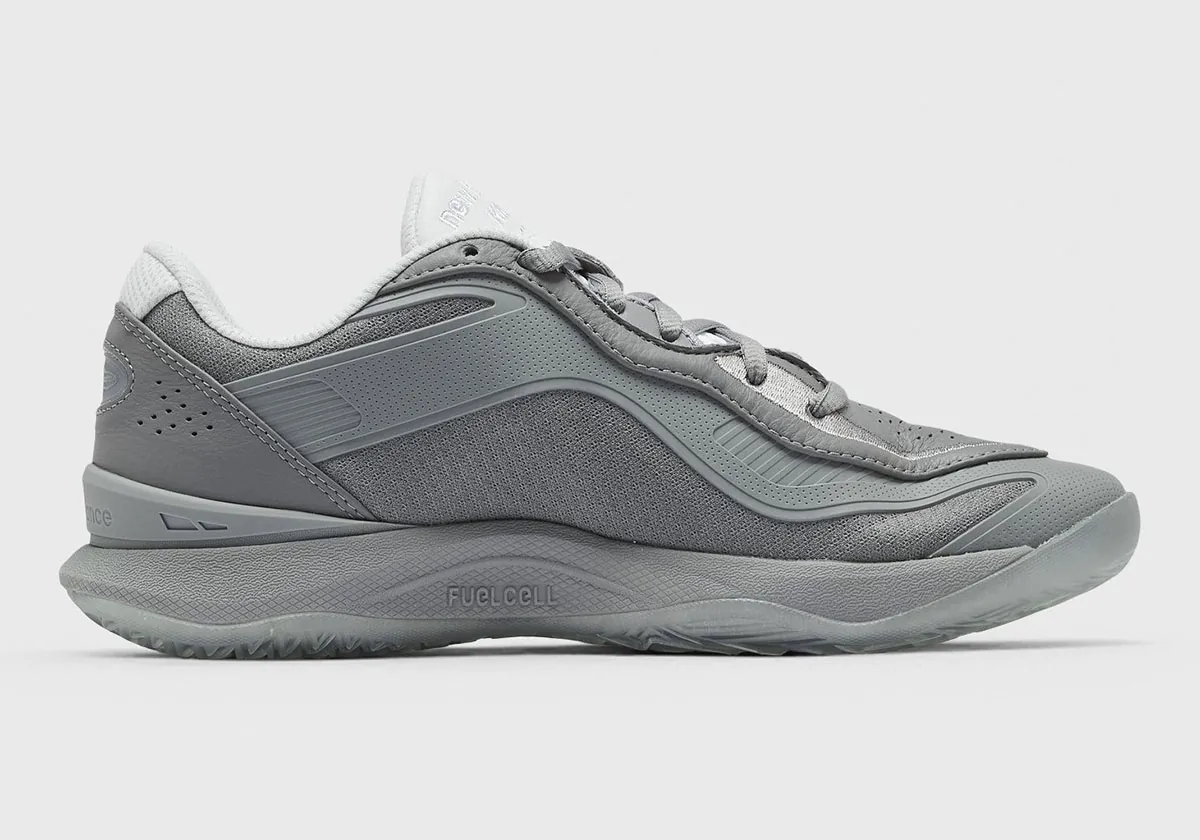 Иллюстрация к материалу «Кроссовки New Balance KAWHI V в расцветке Slate Grey выйдут 13 ноября». Фото: Sneaker News.