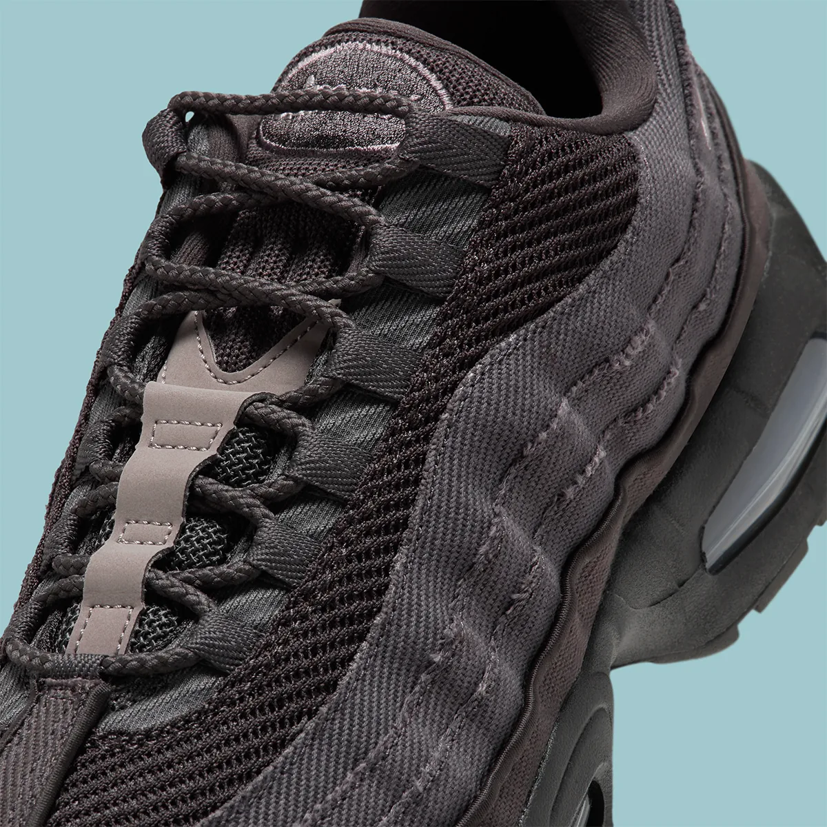 Nike представила кроссовки Air Max 95 в расцветке Medium Ash