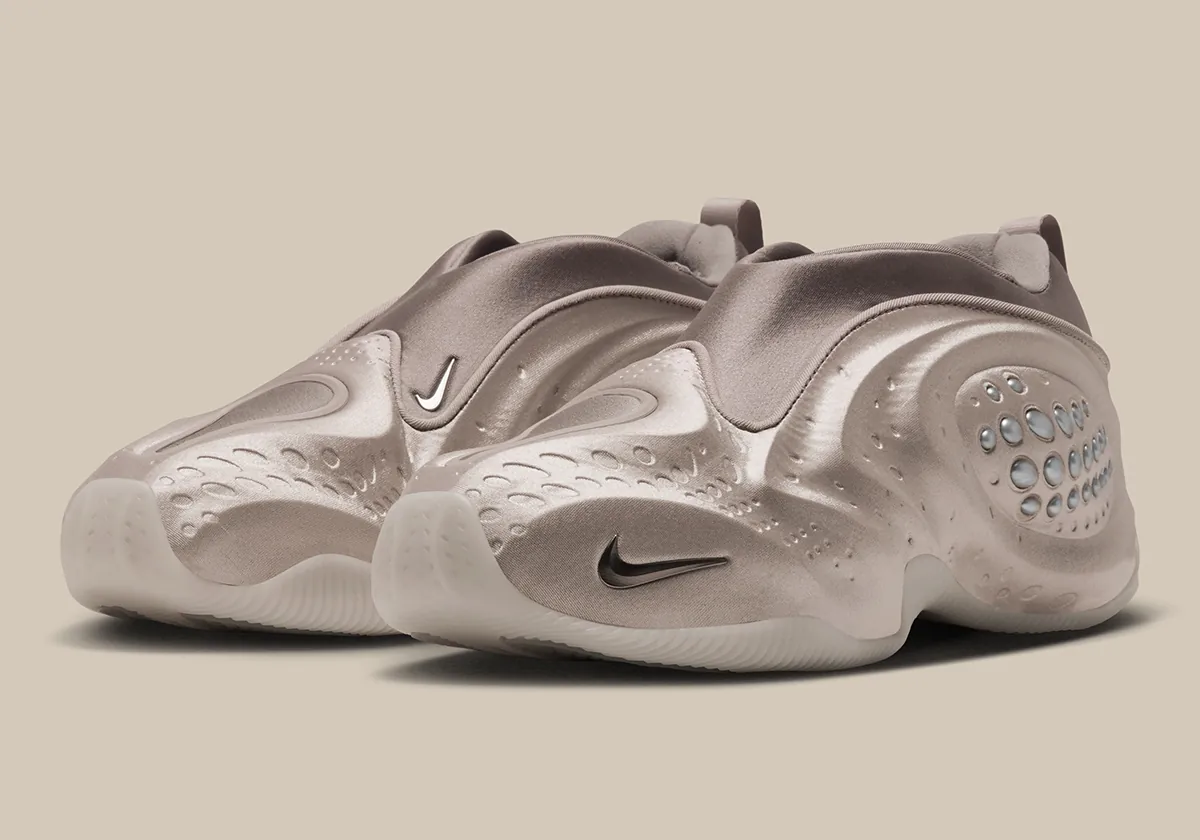 Nike представила кроссовки First Sight Shadow в расцветке Cream II