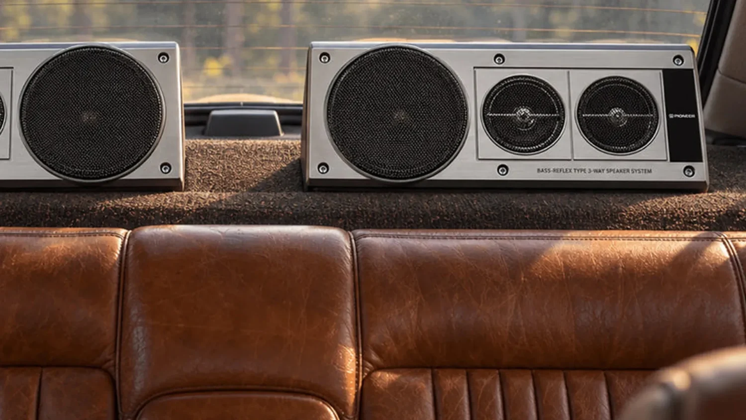 Pioneer представила ретро-аудиокомплект для классических автомобилей