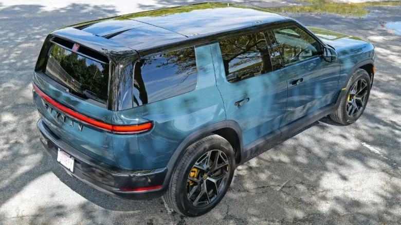 Обзор электрического кроссовера Rivian R2