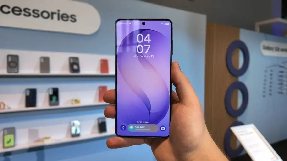 Samsung разделит линейку Galaxy S27 на два класса по камерам