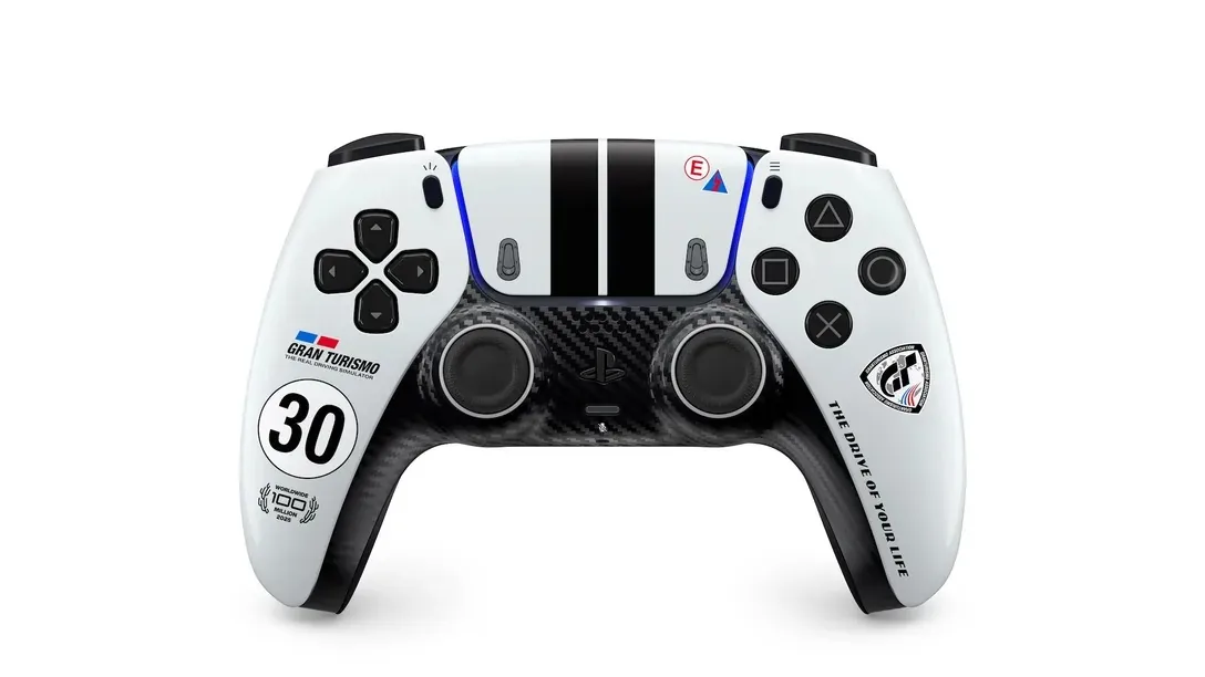 Sony анонсировала контроллер DualSense в стиле Gran Turismo и масштабное обновление игры
