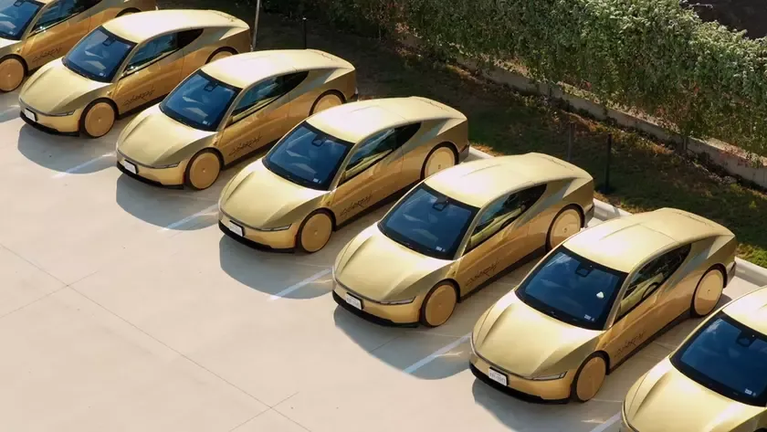 Tesla вывела на дороги Остина более 300 роботакси Cybercab