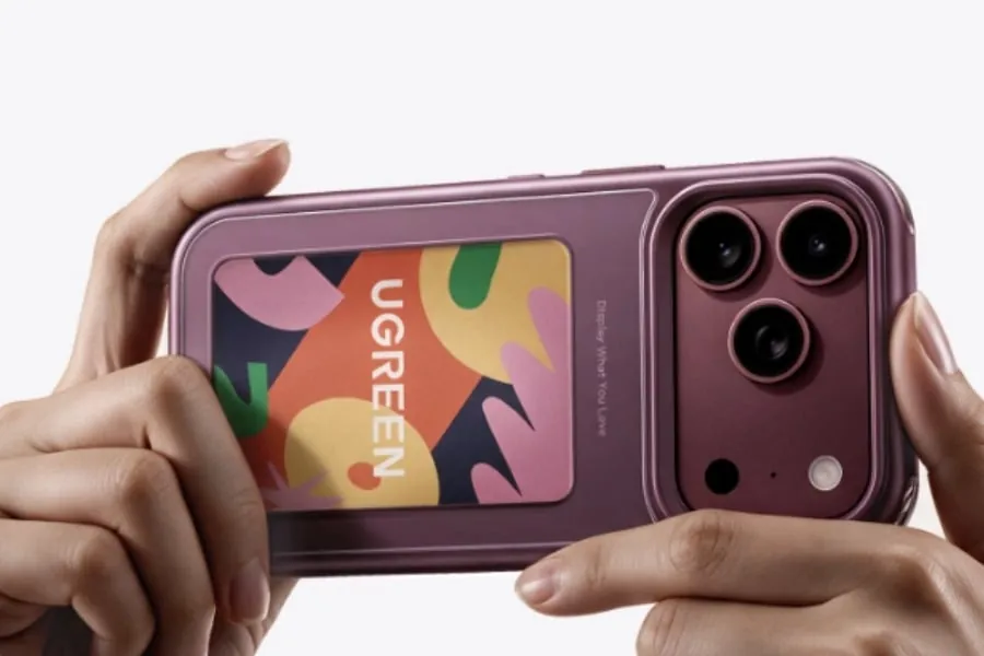 Ugreen представила чехол для iPhone Pro с цветным E-ink экраном за 279 юаней