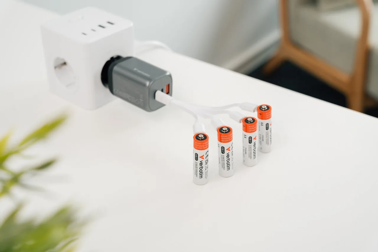 Verbatim выпустила батарейки с USB-C и напряжением 1,5 В