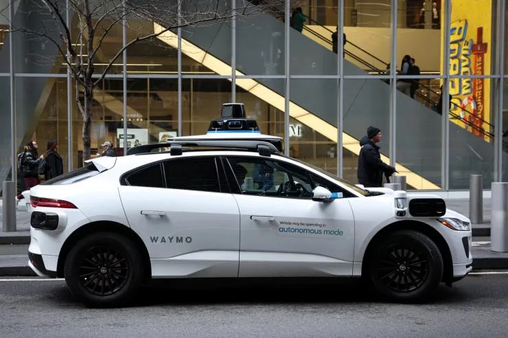 Waymo планирует пятикратно увеличить свой автопарк