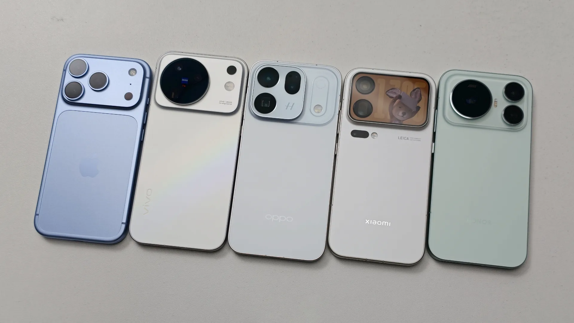 Xiaomi 18 Pro и iPhone 18 Pro: первые итоги продаж осенних флагманов в Китае