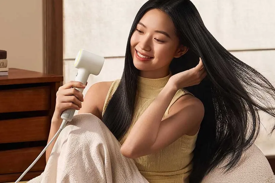 Xiaomi представила компактный фен Mijia High-Speed Hair Dryer Mini