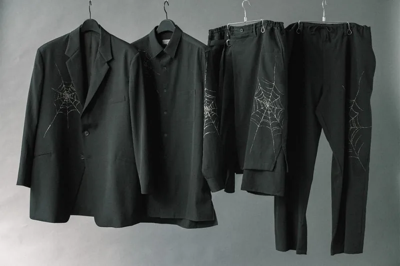 Yohji Yamamoto POUR HOMME выпустит капсулу с принтом в виде паутины
